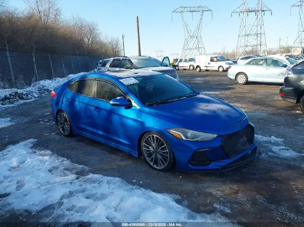 KMHD04LB0HU347382 2017 HYUNDAI ELANTRA - Image 1