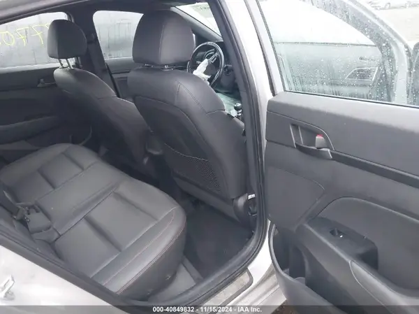 KMHD04LB0JU479984 2018 HYUNDAI ELANTRA - Image 8