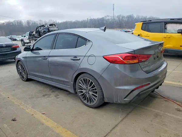 KMHD04LB0JU511638 2018 HYUNDAI ELANTRA - Image 2