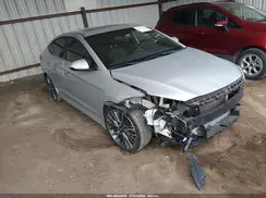 KMHD04LB0JU525300 2018 HYUNDAI ELANTRA