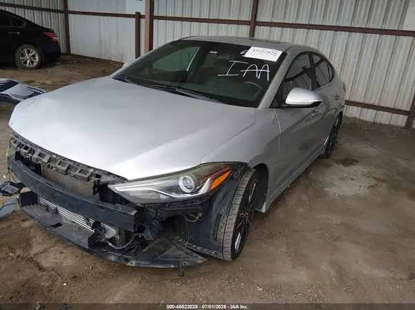 KMHD04LB0JU525300 2018 HYUNDAI ELANTRA - Image 2