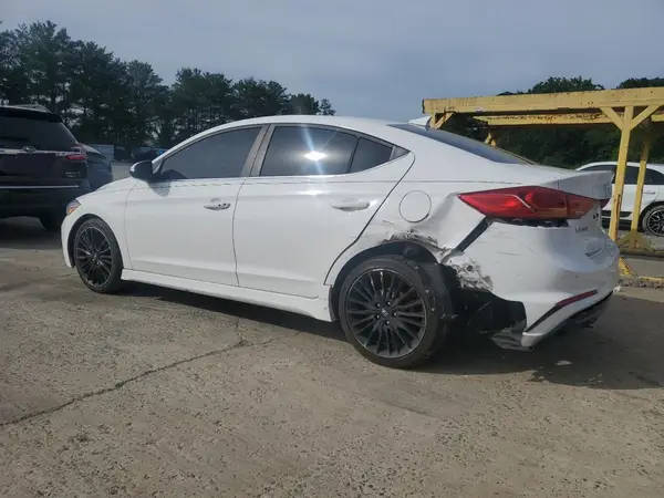 KMHD04LB0JU545384 2018 HYUNDAI ELANTRA - Image 2
