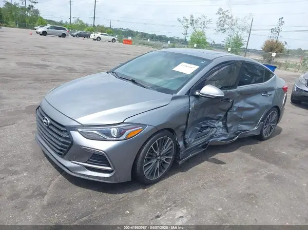 KMHD04LB0JU597002 2018 HYUNDAI ELANTRA - Image 2