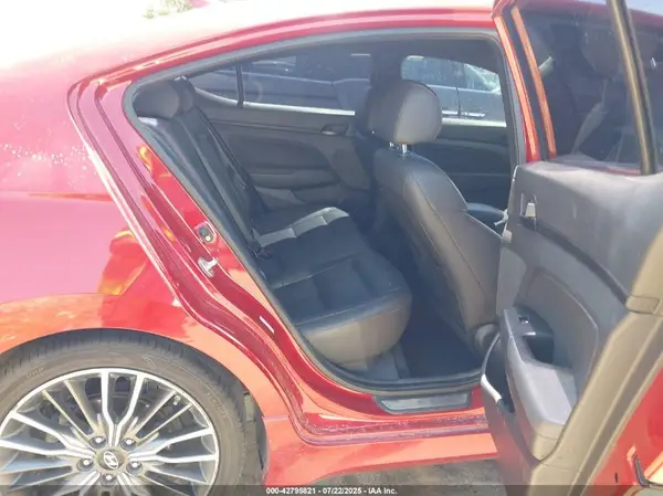 KMHD04LB0JU608208 2018 HYUNDAI ELANTRA - Image 8