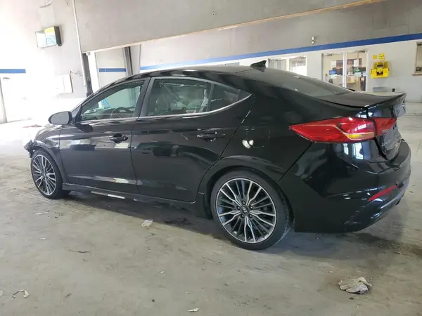 KMHD04LB0JU611299 2018 HYUNDAI ELANTRA - Image 2