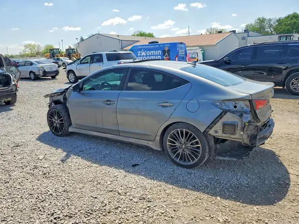 KMHD04LB0JU680526 2018 HYUNDAI ELANTRA - Image 2