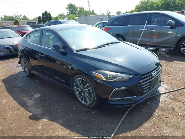 KMHD04LB0JU703254 2018 HYUNDAI ELANTRA - Image 1
