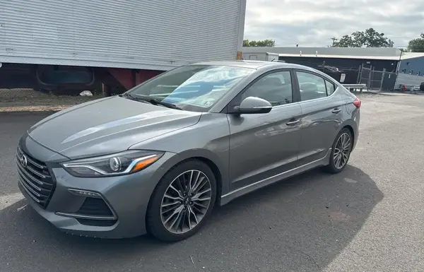 KMHD04LB0JU723861 2018 HYUNDAI ELANTRA - Image 2