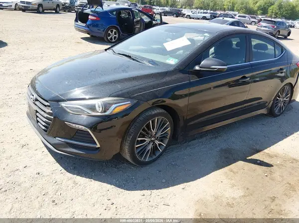 KMHD04LB0JU724279 2018 HYUNDAI ELANTRA - Image 2