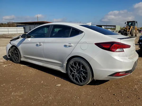 KMHD04LB0LU961258 2020 HYUNDAI ELANTRA - Image 2