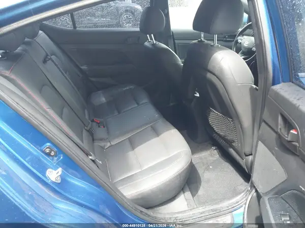 KMHD04LB1HU349383 2017 HYUNDAI ELANTRA - Image 8