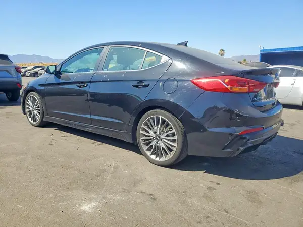 KMHD04LB1JU454317 2018 HYUNDAI ELANTRA - Image 2