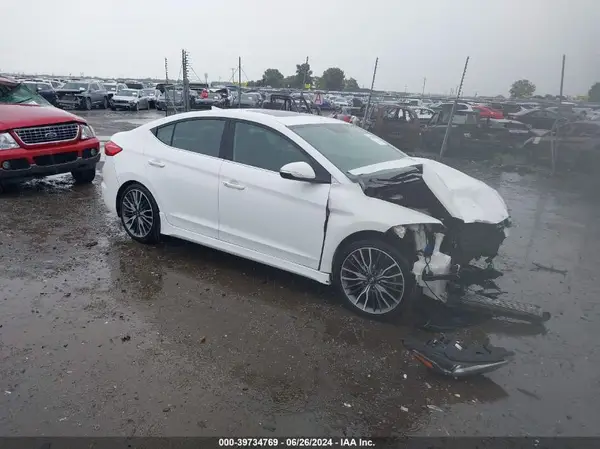 KMHD04LB1JU457136 2018 HYUNDAI ELANTRA - Image 1