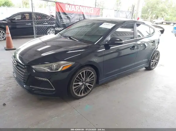 KMHD04LB1JU481274 2018 HYUNDAI ELANTRA - Image 2