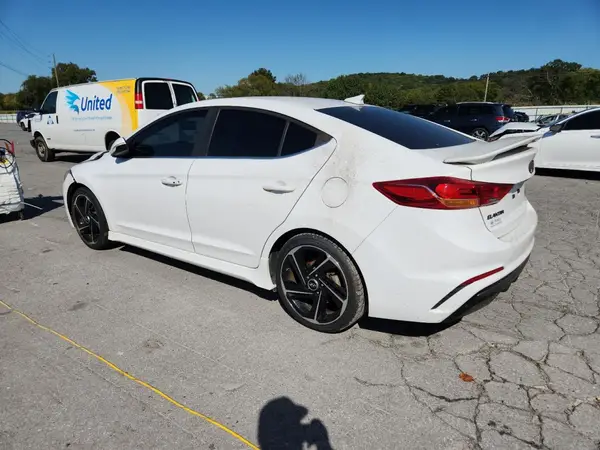KMHD04LB1JU487544 2018 HYUNDAI ELANTRA - Image 2