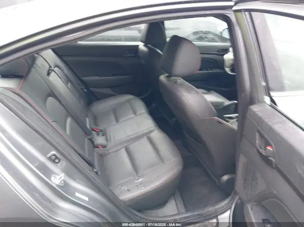 KMHD04LB1JU527430 2018 HYUNDAI ELANTRA - Image 8