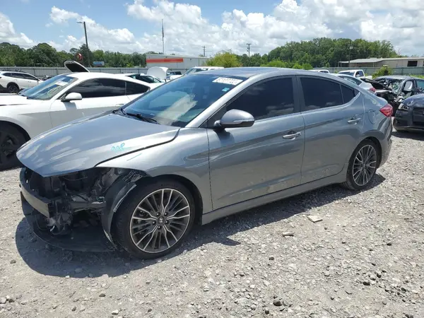 KMHD04LB1JU680339 2018 HYUNDAI ELANTRA - Image 1