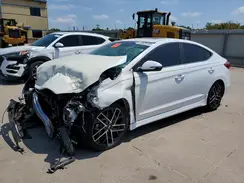 KMHD04LB1KU813070 2019 HYUNDAI ELANTRA