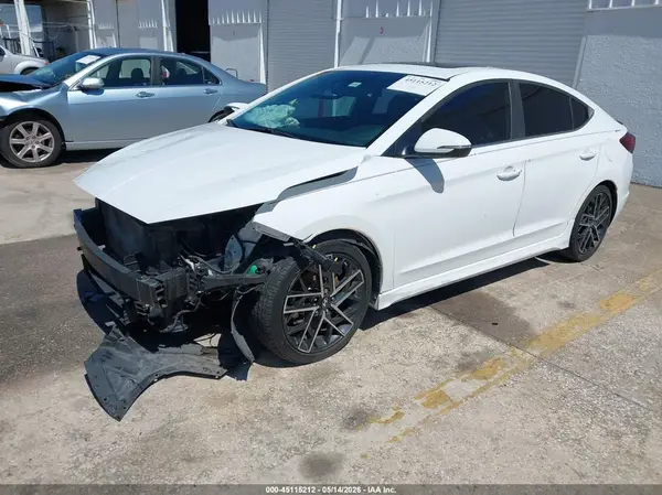 KMHD04LB1KU832394 2019 HYUNDAI ELANTRA - Image 2