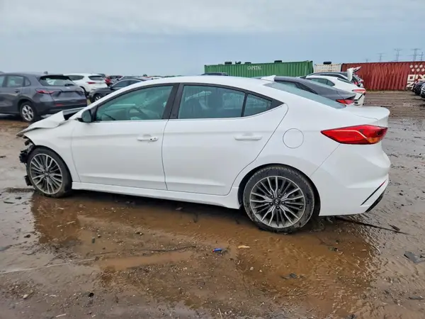 KMHD04LB2HU356262 2017 HYUNDAI ELANTRA - Image 2