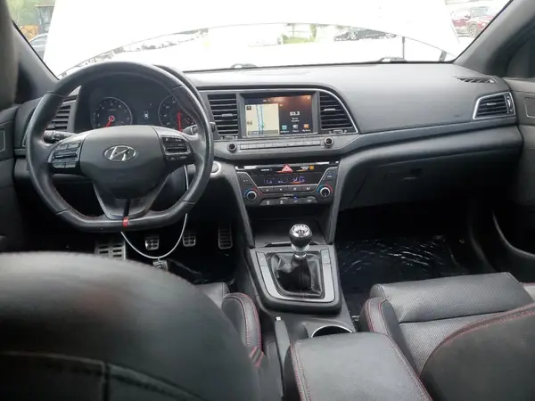 KMHD04LB2HU360389 2017 HYUNDAI ELANTRA - Image 8