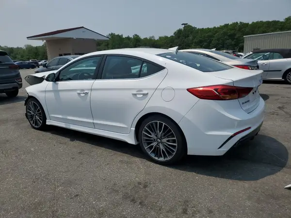 KMHD04LB2HU364085 2017 HYUNDAI ELANTRA - Image 2