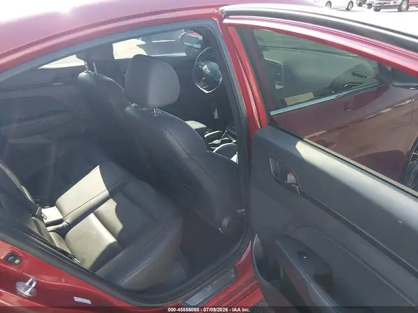KMHD04LB2HU364460 2017 HYUNDAI ELANTRA - Image 8