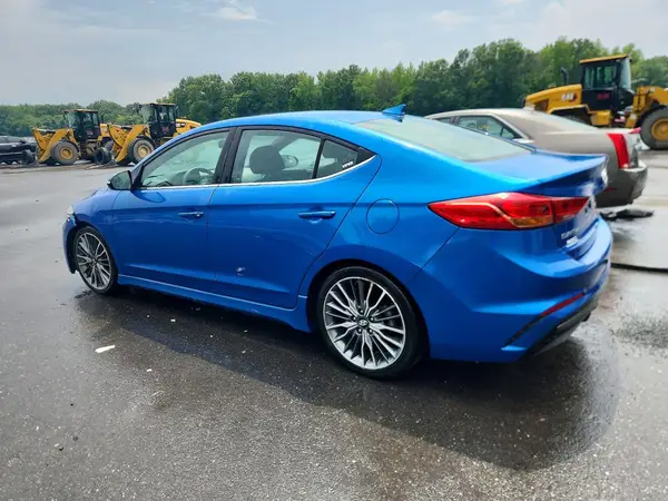 KMHD04LB2HU366676 2017 HYUNDAI ELANTRA - Image 2