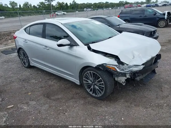 KMHD04LB2JU474012 2018 HYUNDAI ELANTRA - Image 1