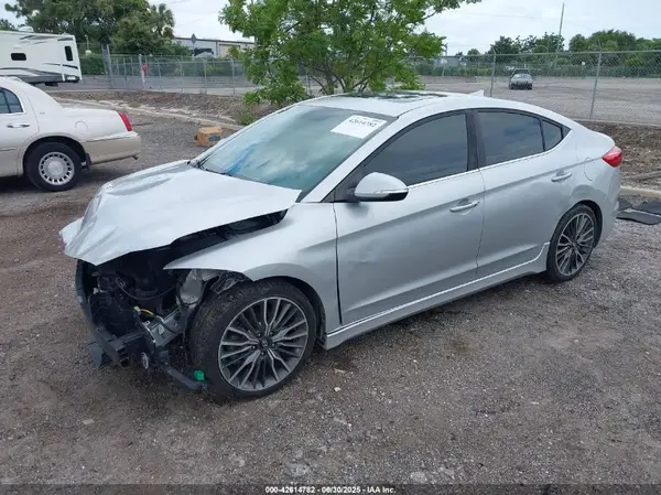 KMHD04LB2JU474012 2018 HYUNDAI ELANTRA - Image 2