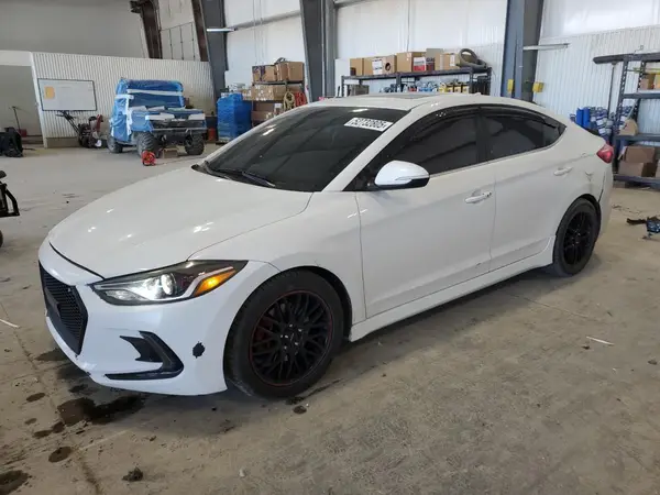 KMHD04LB2JU476598 2018 HYUNDAI ELANTRA - Image 1