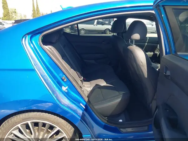 KMHD04LB2JU498732 2018 HYUNDAI ELANTRA - Image 8