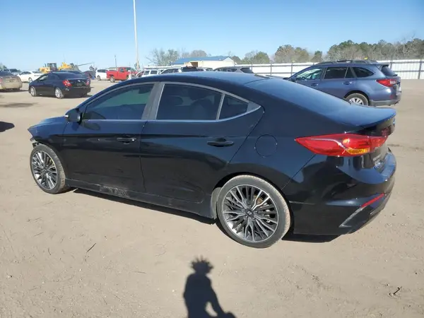 KMHD04LB2JU518901 2018 HYUNDAI ELANTRA - Image 2