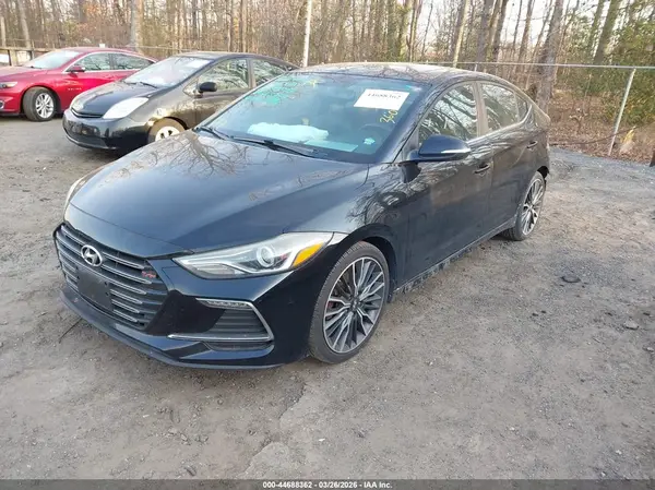 KMHD04LB2JU539084 2018 HYUNDAI ELANTRA - Image 2