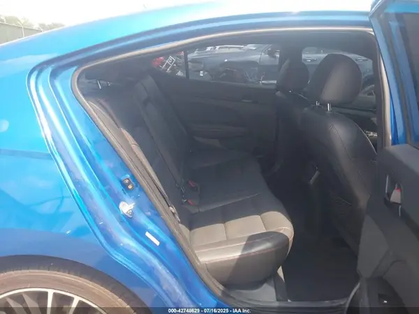 KMHD04LB2JU540915 2018 HYUNDAI ELANTRA - Image 8