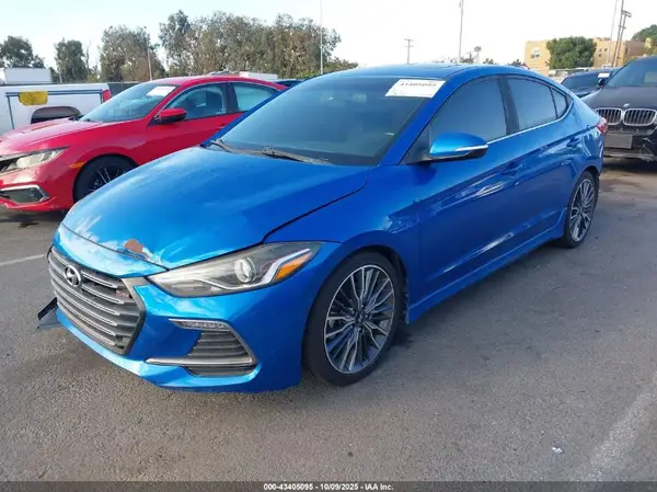 KMHD04LB2JU598510 2018 HYUNDAI ELANTRA - Image 2