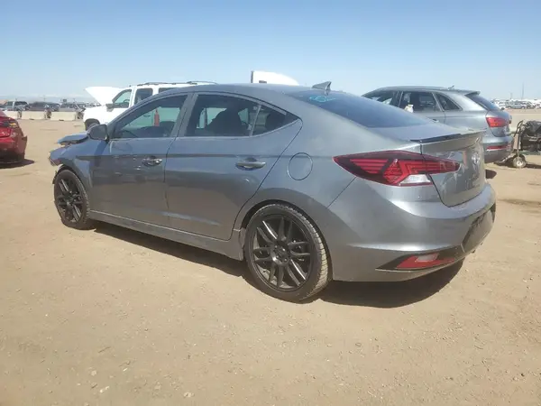 KMHD04LB2KU817189 2019 HYUNDAI ELANTRA - Image 2