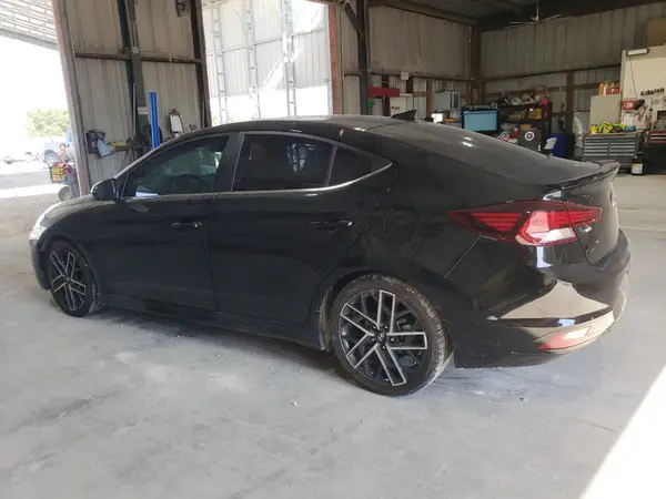 KMHD04LB2KU819394 2019 HYUNDAI ELANTRA - Image 2