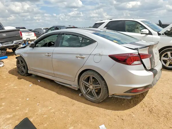 KMHD04LB2KU830007 2019 HYUNDAI ELANTRA - Image 2