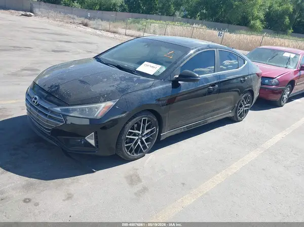 KMHD04LB2KU839323 2019 HYUNDAI ELANTRA - Image 2