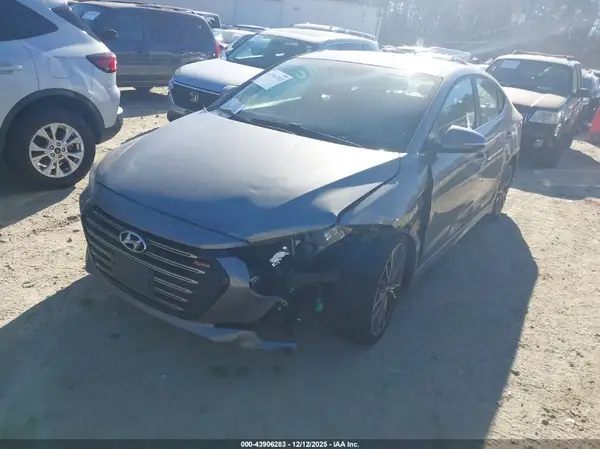 KMHD04LB3HU322895 2017 HYUNDAI ELANTRA - Image 2