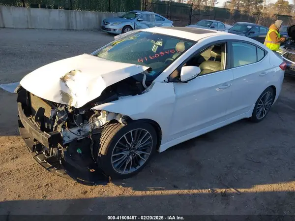 KMHD04LB3HU351992 2017 HYUNDAI ELANTRA - Image 2