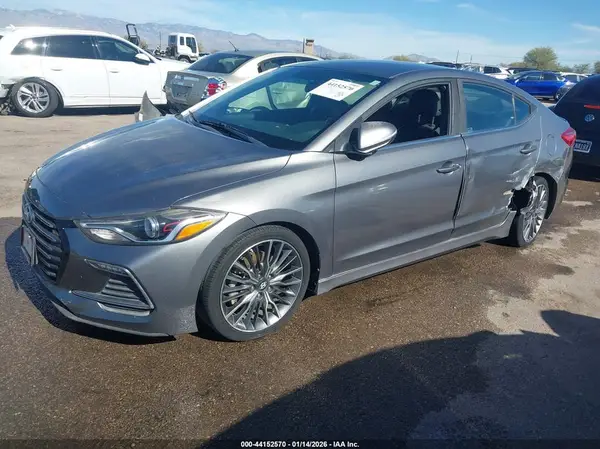 KMHD04LB3HU365861 2017 HYUNDAI ELANTRA - Image 2