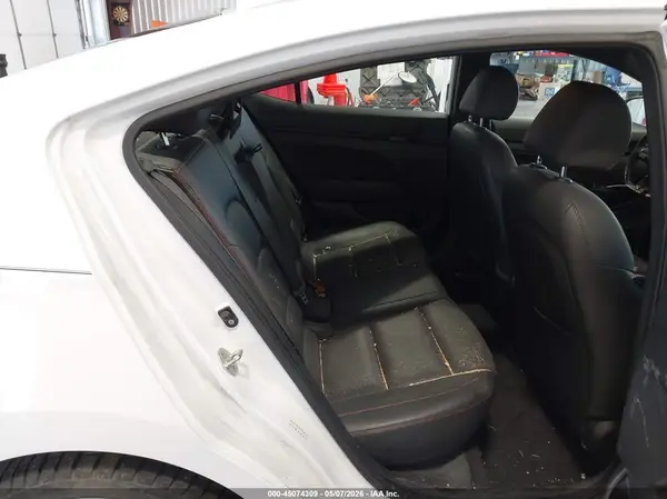 KMHD04LB3JU450706 2018 HYUNDAI ELANTRA - Image 8