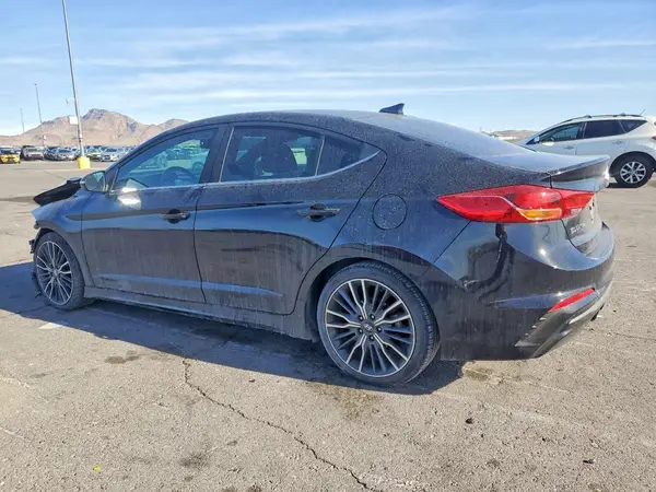 KMHD04LB3JU451435 2018 HYUNDAI ELANTRA - Image 2