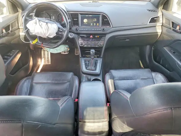 KMHD04LB3JU451435 2018 HYUNDAI ELANTRA - Image 8