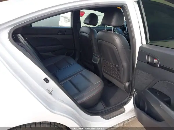 KMHD04LB3JU456943 2018 HYUNDAI ELANTRA - Image 8