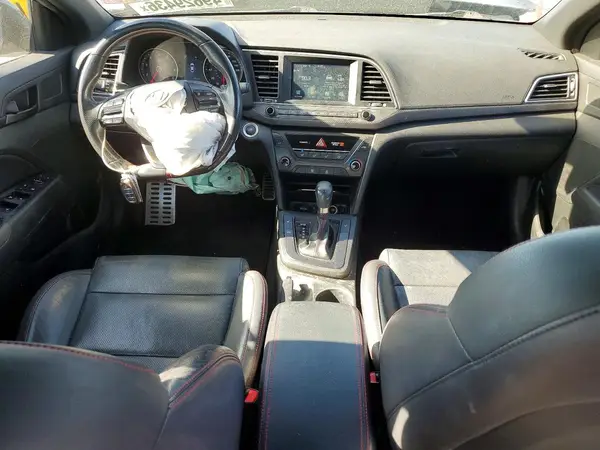 KMHD04LB3JU520026 2018 HYUNDAI ELANTRA - Image 8