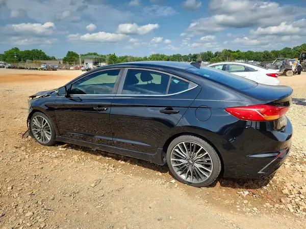 KMHD04LB3JU523136 2018 HYUNDAI ELANTRA - Image 2