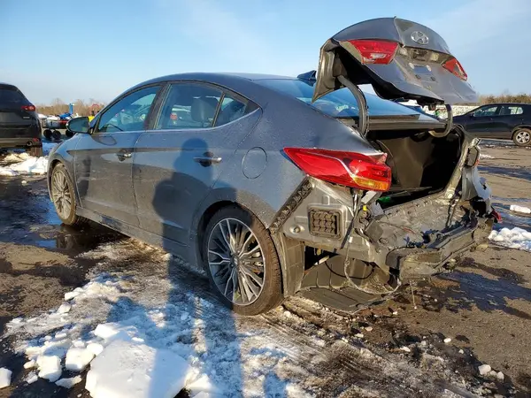 KMHD04LB3JU526392 2018 HYUNDAI ELANTRA - Image 2